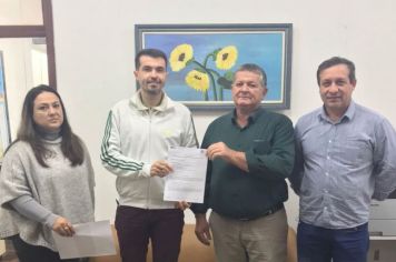 Prefeito de Garruchos participa de reuniões em Porto Alegre